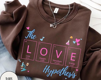 Sweatshirt und T-Shirt zum Thema „Die Liebeshypothese“, Bestseller-Romantik bei Booktok, Merchandise für den Ali Hazelwood Buchclub, Geschenkidee für Buchliebhaber, Carlsen Research Team