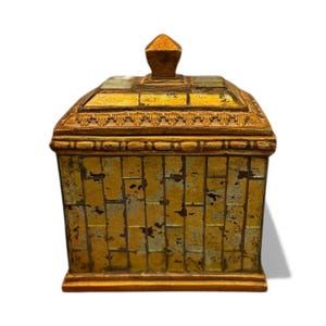 Puede incluir: Un letrero de madera rústico con el texto "Welcome to our home" en letras blancas. El letrero presenta un acabado envejecido y un diseño sencillo y acogedor, ideal para un porche o entrada.