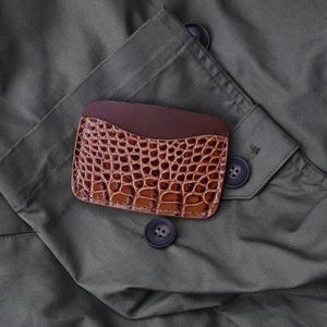 Porte-cartes en cuir de crocodile gaufré, portefeuille fin fait main, dos marron Buttero, cadeau pour homme, portefeuille en cuir unisexe, porte-cartes minimaliste