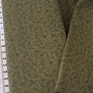 Benartex - Leaf Dance from the Crafty Cat collection - 1/2 Yard increments