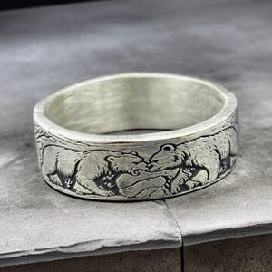 Anillo de oso para hombre, anillo de plata de ley con diseño de animal, anillo artesanal con diseño de vida silvestre, joyería rústica grabada de Cousinjewellry