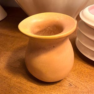 Vintage carved stone vase from Africa 3.25 inches tall small Kenyan Soapstone (Kisii Stone) vessel subtle pink color Tabaka Hills, Kenya