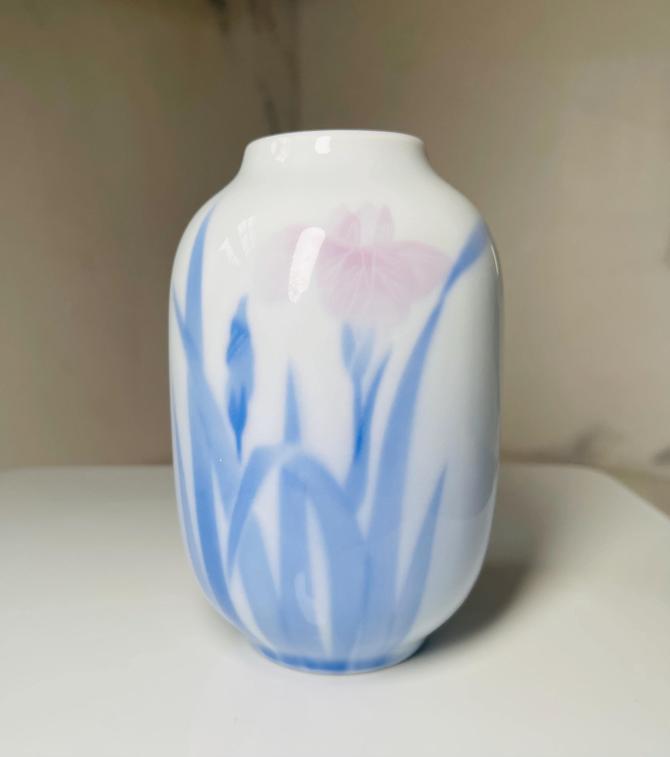 Fukagawa Porcelain Iris Vase, Hand-painted Floral Pottery, Arita
