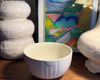 Art Deco Mixing Bowl Vintage Hall China "Radiance" bowl cream color made in USA shabby chic country kitchen cottage core baker gift