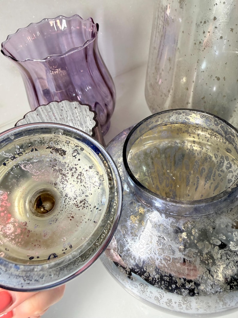 globe cyclone vintage en verre irisé améthyste ou canneberge, vase décoratif ou bougeoir vase violet lavande verre au mercure image 7