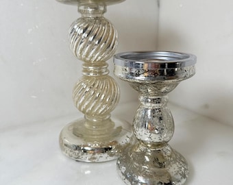 Lot de 2 bougeoirs vintage en verre au mercure, finition argent vieilli, 10 pouces de haut et 6,5 pouces de haut