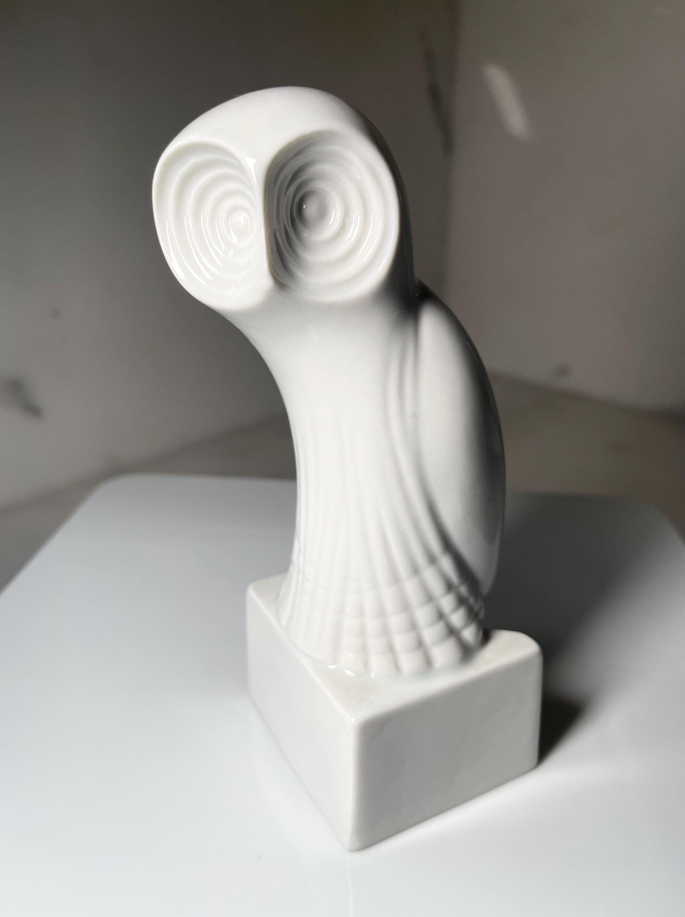 Mid Century Modern Owl Sculpture Signed Royal Dux White Porcelain Owl by Jaroslav Ježek, circa 1958