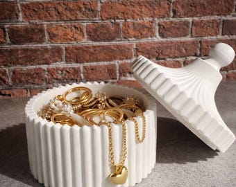 Minimalist Concrete Storage Jar with Lid | Valentine’s Day Gift | Romantic Home Decor