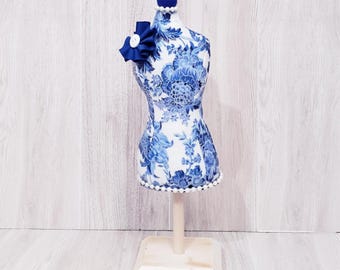 Mannequin Pin Cushion, Sewing Pin Cushion,Art Supplies,Craft Supplies,Sewing Supplies,Sewing Notions,Jewerly Holder,Pin Cushion,Dress Form