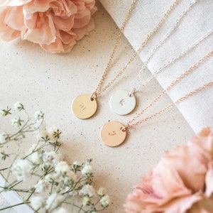 Collier Initiale | Collier lettre en or | Collier de tous les jours personnalisé | Collier personnalisé cadeau pour maman | Collier pièce moyen
