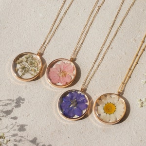 Gold Pressed Flower Necklace | Dried Flower Jewelry | Real Flower Necklace | Daisy Necklace | Bridesmaid Jewelry