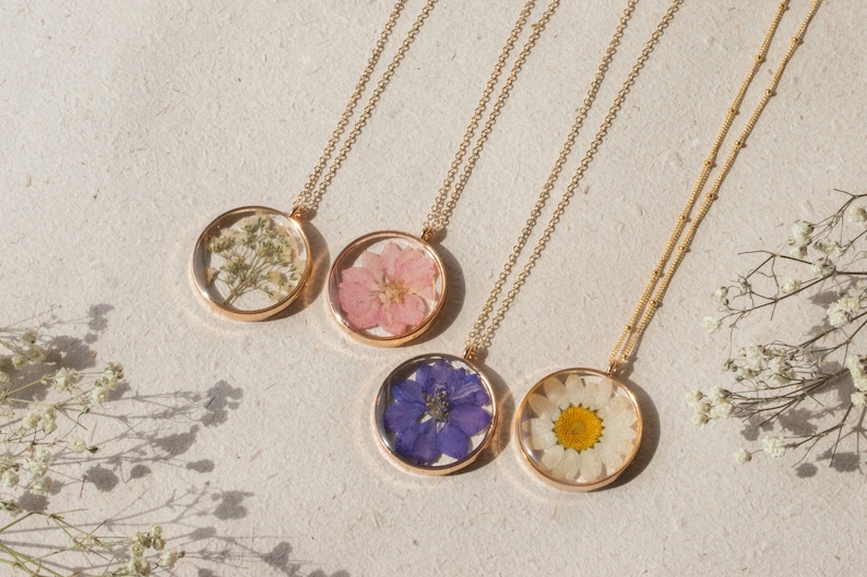 Gold Pressed Flower Necklace | Dried Flower Jewelry | Real Flower Necklace | Daisy Necklace | Bridesmaid Jewelry 