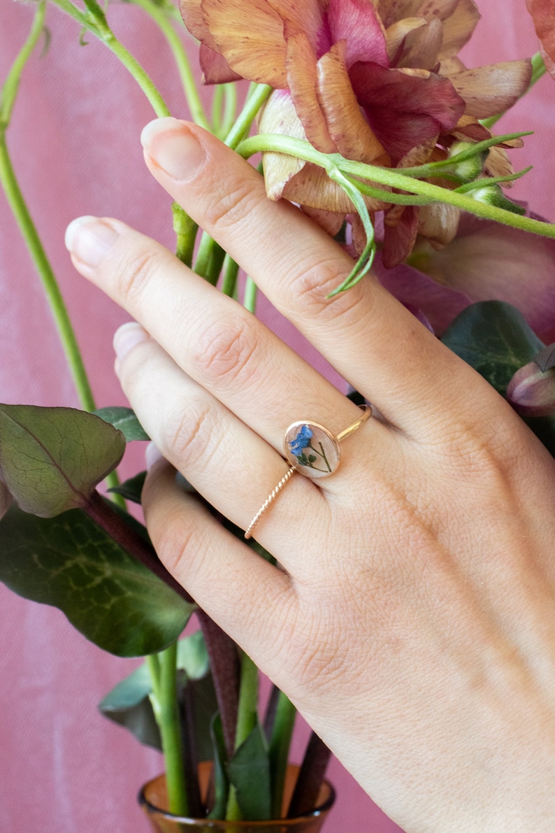 Forget Me not Ring Pressed Flower Ring Cottagecore Floral Ring 14K Gold Filled Ring Memorial Gift zdjęcie 3