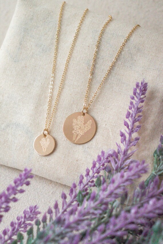Lavender flower necklace deals