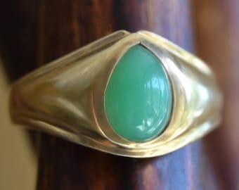 ART DECO Estate Old Mine Green Teardrop JADEITE Cabochon Ring 10K Gold size 9