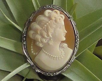 Concha antigua CAMEO BROCHE COLGANTE Alto Relieve Tallado a Mano Marcasita y Plata