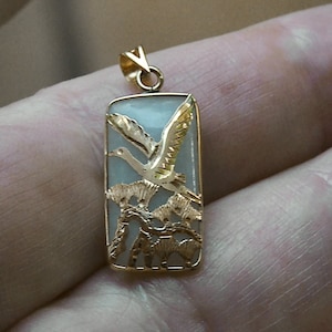 Vintage Chinese Opaque Celadon JADE &quot;FLYING GOOSE&quot; Pendant 14K Gold