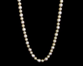 Collar vintage de perlas Akoya doradas y barrocas iridiscentes de 7-8 mm con cuerda de 39,5" y cierre de 14 k