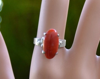 Estate Vintage Navette Ox Blood CORAL Cabochon 14k white Gold RING size 6 1/4