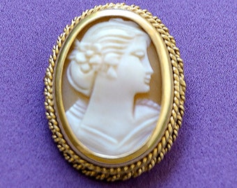 Vintage CAMEO PIN Brooch PENDANT 750 18K yellow gold Hallmarked