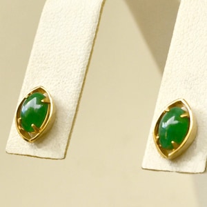 CHINESE Export Imperial JADEITE Oval Cabochon 14k Gold Stud Post Pierced EARRINGS 1572 image 1