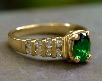 Klassischer Eleganter Faux SMARAGD und 16 Diamant CZ Solitär RING Gr. 6 10k