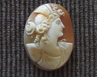 Antique PSYCHE CAMEO mano tallada cáscara unset alto relieve
