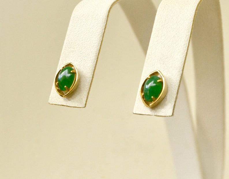 CHINESE Export Imperial JADEITE Oval Cabochon 14k Gold Stud Post Pierced EARRINGS 1572 image 1
