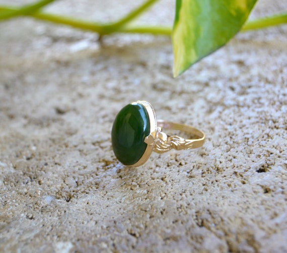 Jade cabochon ring outlet