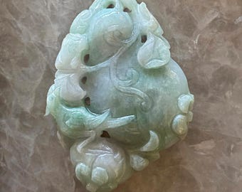 Rare Find Qing Chinese Carved Gourd and Bird JADEITE PENDANT