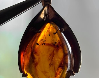 Stunning Vintage Natural Baltic AMBER w Inclusions PENDANT 10K