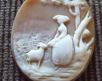 Antigua CONCHA FRANCESA PASTORA CAMEO Sin Plumas Alto Relieve Tallada a Mano