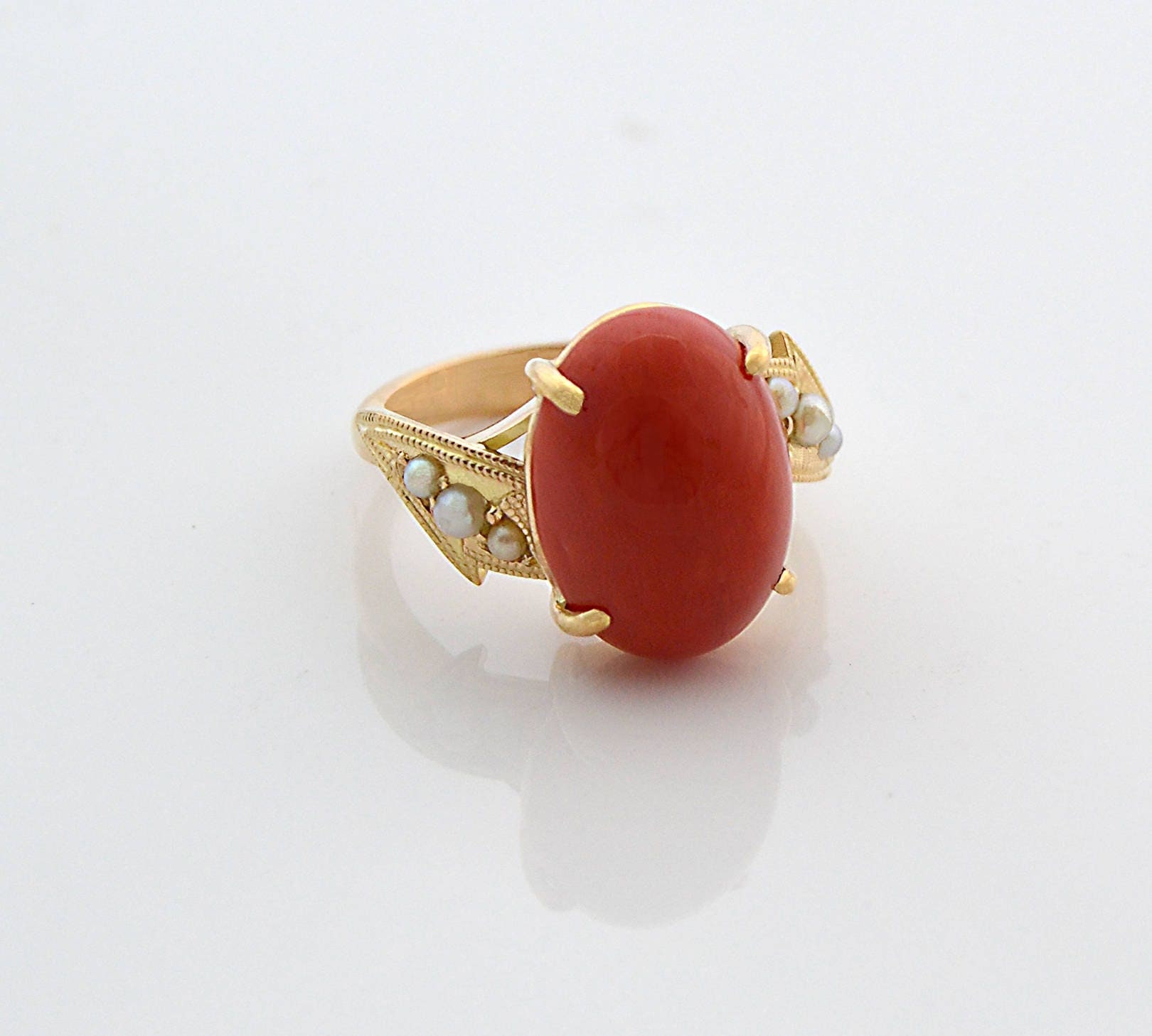 Elegant Oval OX BLOOD CORAL Cabochon and Seed Pearls K18 Gold - Etsy