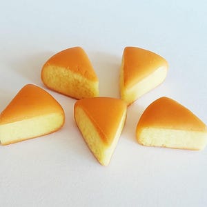 10-pcs. Dollhouse Miniature Butter Cake Slices * Doll Mini Food Tiny Dessert Bakery Handmade Clay