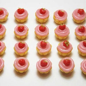 50 Dollhouse Miniature Strawberry Cupcakes * Doll Mini Food Tiny Fruit Cupcake Cake Wholesale