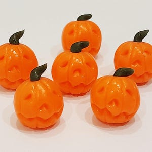 10 Puppenhaus Miniatur Kürbisse * Puppe Mini Essen Gemüse Kürbis schnitzen Halloween Dekoration Ton handgefertigt