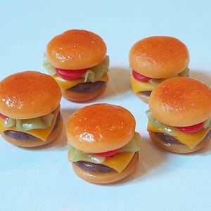 10 Dollhouse Miniature Cheeseburgers * Doll Mini Food Burger Hamburger Set Handmade Clay