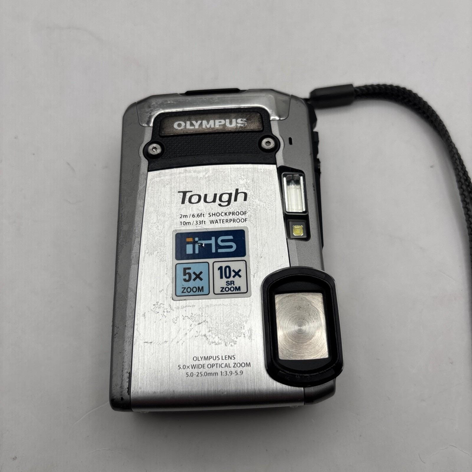 オリンパス Tough TG-820 デジタルカメラ、シルバー、防水（カメラ本体