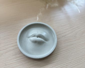 Concrete Lip Incense Holder | Palo Santo Holder | Sculptural Cement Dish | Feminine Home Decor | Altar Decor | Minimalist Desk Accessory