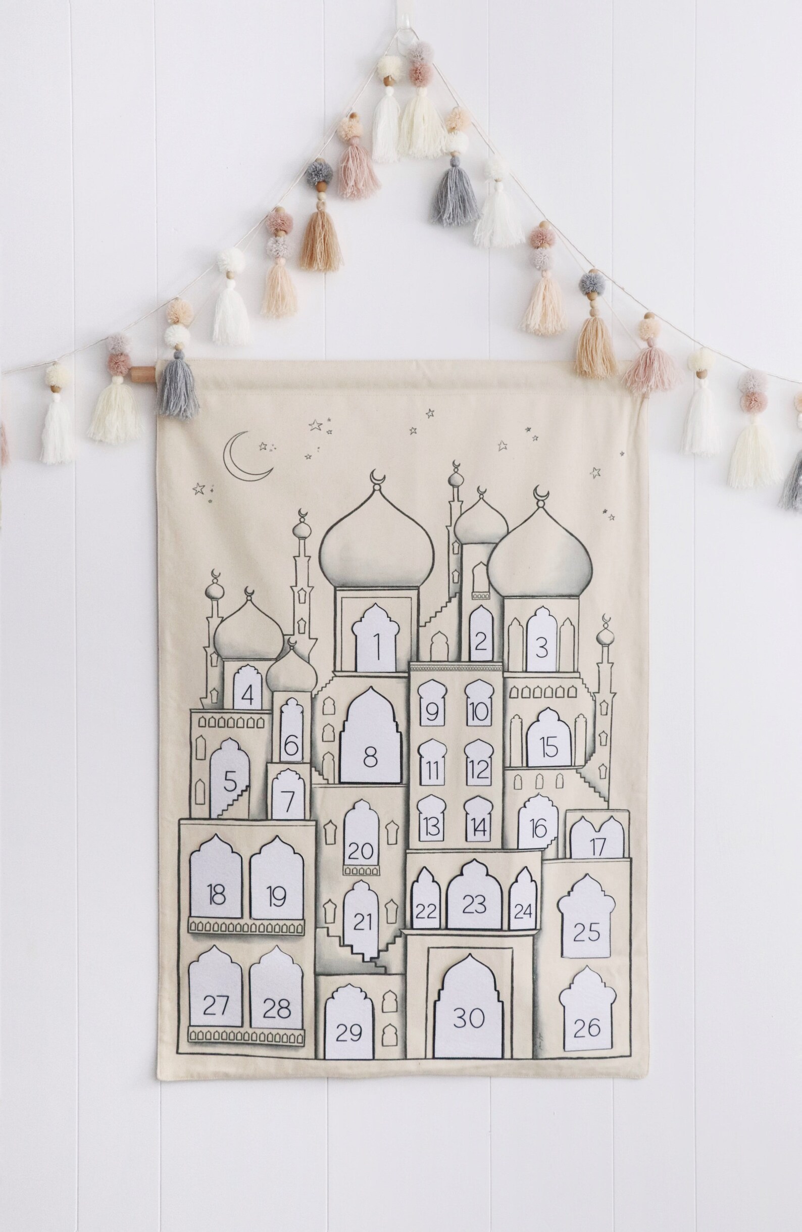Ramadan 30 Day Good Deed Calendar Beige | Mosque-scape, Islamic Art ...