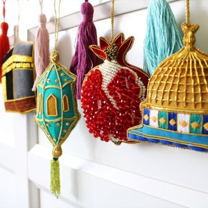 30 Piece Bundle Decorative Heirloom Garland, Islam, muslim celebration, Quran, Kabaah, Madinah, Eid Islamic Art Ramadan, Hajj