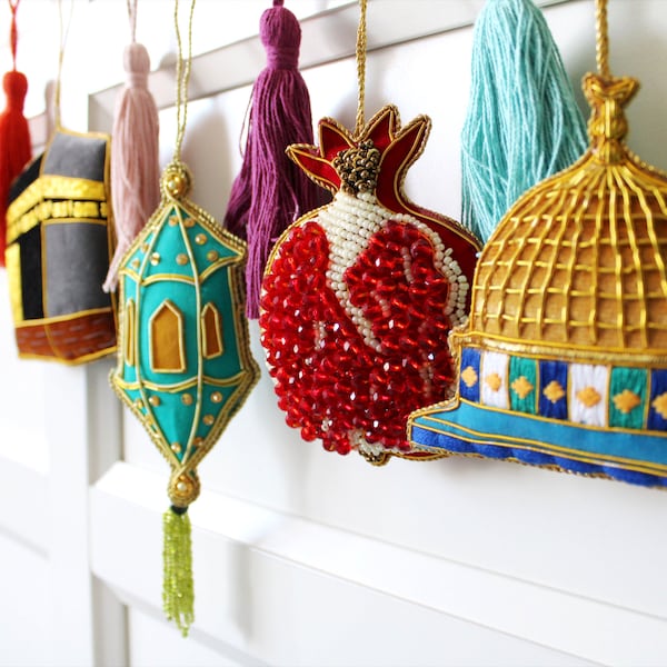 30 Piece Bundle Decorative Heirloom Garland, Islam, muslim celebration, Quran, Kabaah, Madinah, Eid Islamic Art Ramadan, Hajj