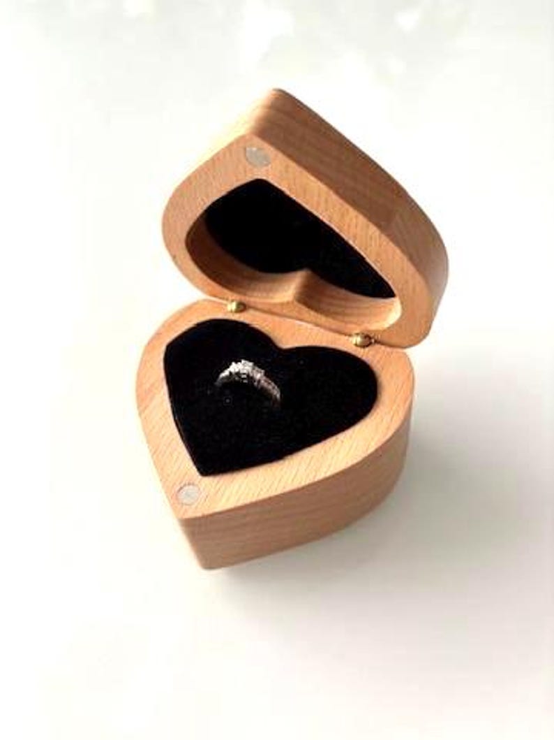 Quran Wedding Verse Engraved Heart Engagement Box "We Created You In Pairs" Islamic Ring Holder Wooden Muslim Gift Nikah Ceremony Couple