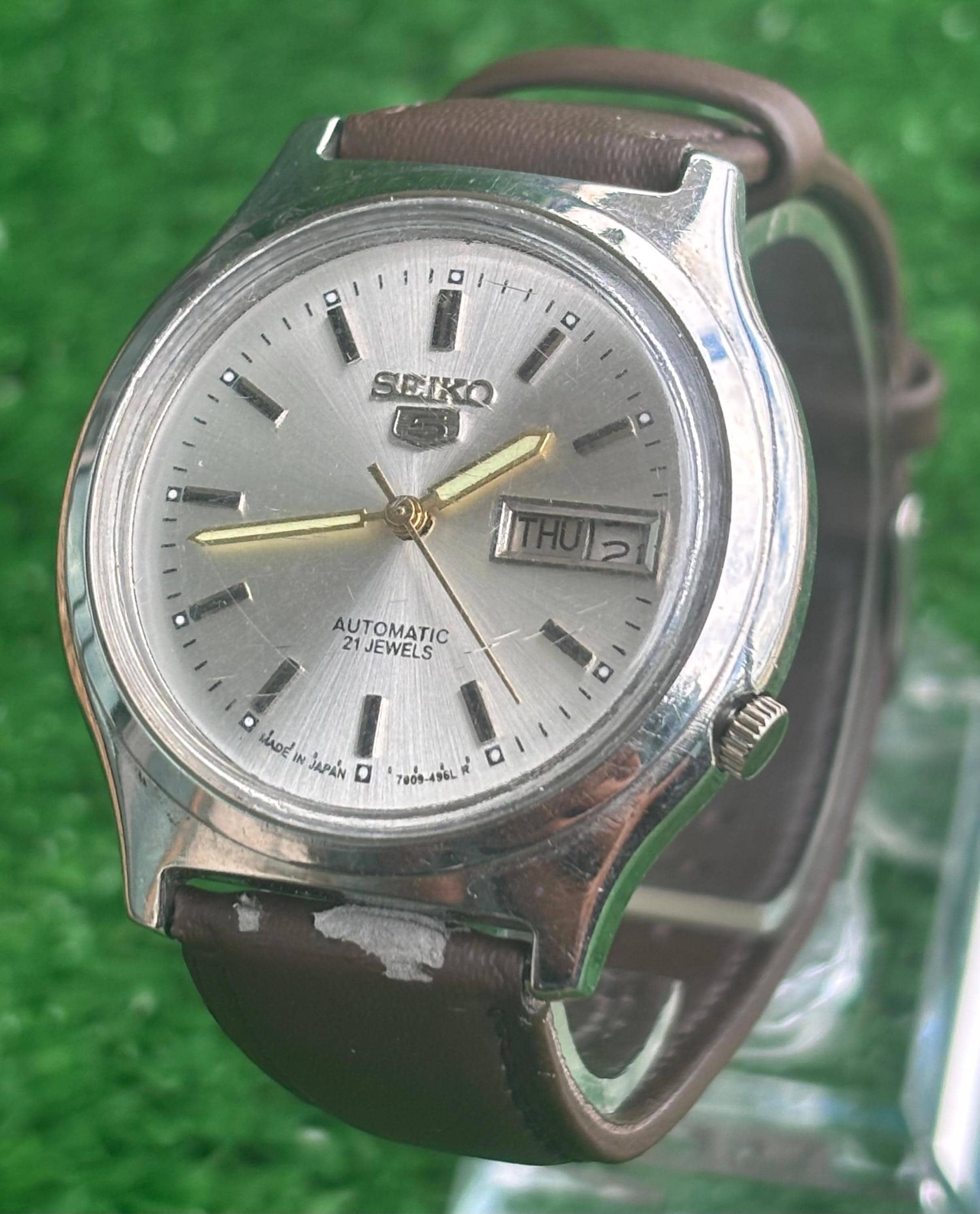 セイコー5 オートマチック - 21石 シルバー文字盤 - 新品同様