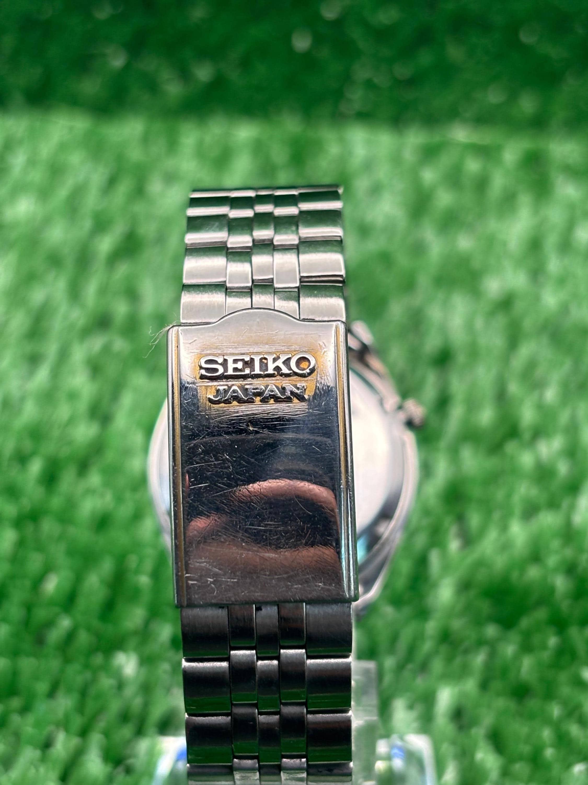 Seiko 5 Automatic - Black Dial - Mint Condition - Vintage Watch