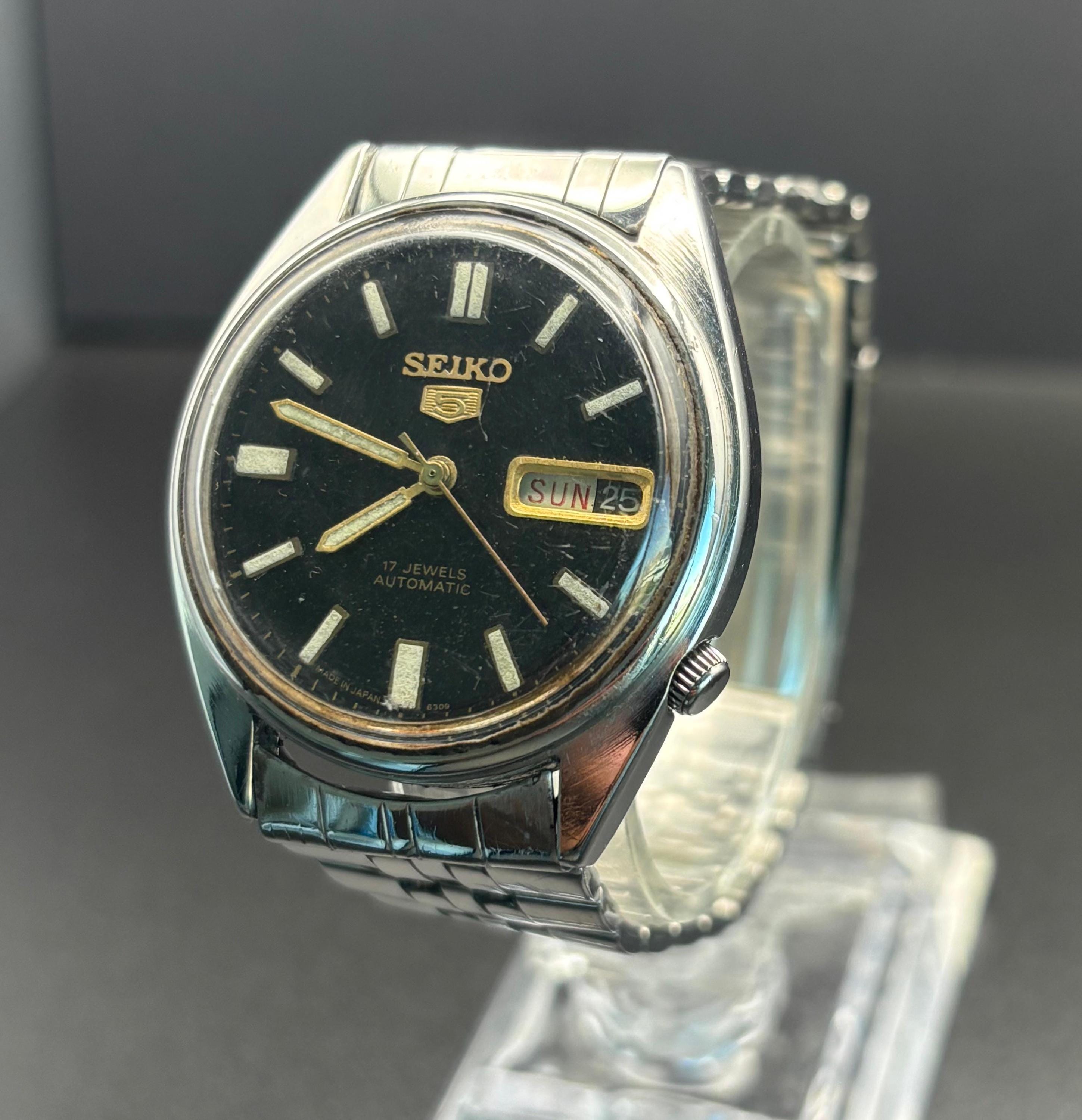 Seiko 5 Automatic - Black Dial - Mint Condition - Vintage Watch