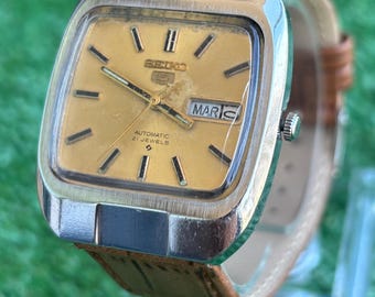 Seiko 5 Automatic- 21 Jewels - Yellow Dial - Mint Condition - Vintage Watch - Made in Japan