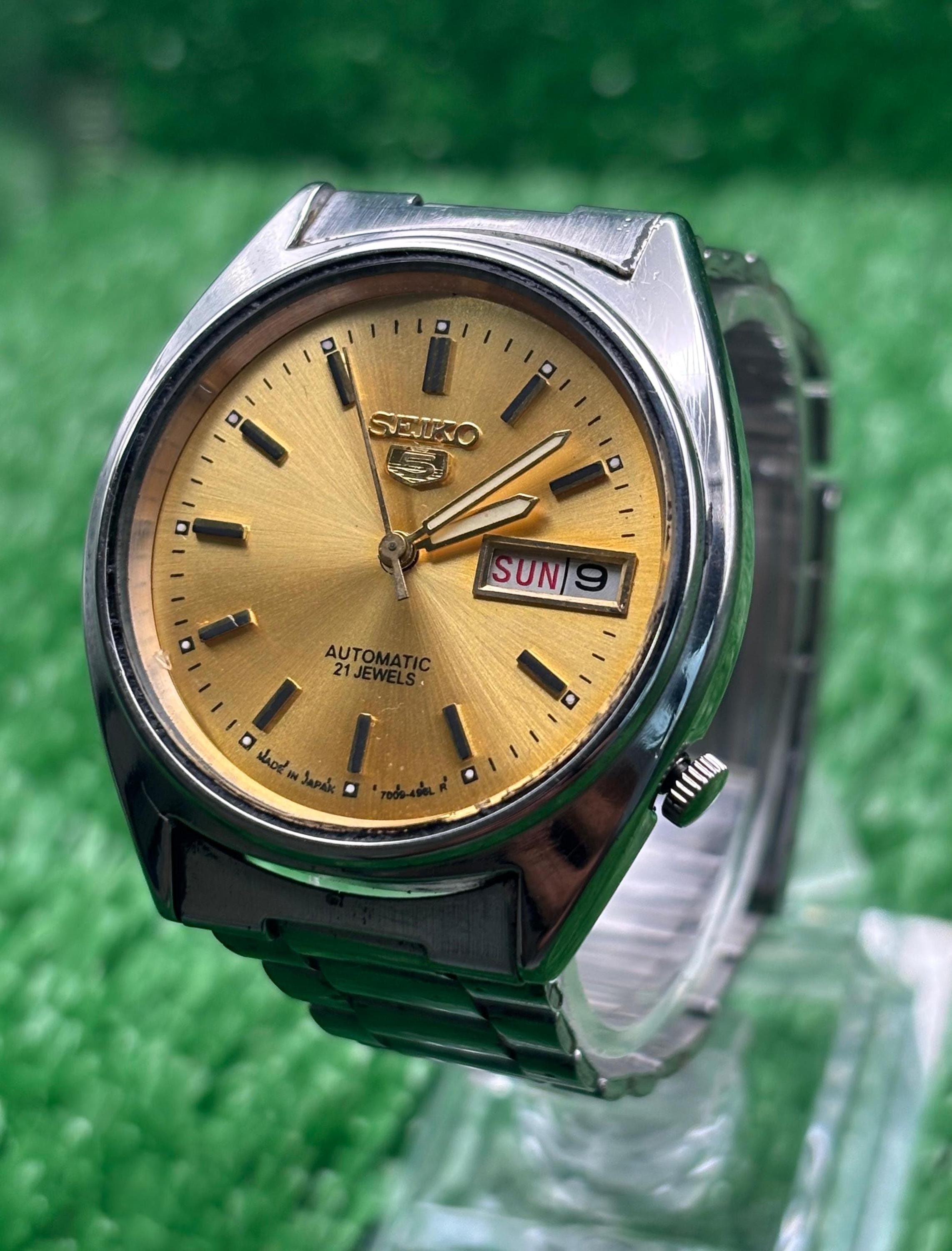 Seiko 5 Automatic - Gold Dial - Mint Condition - Vintage Watch