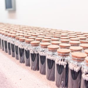 Allumettes fantaisie dans une bouteille en verre - Allumettes de 3&quot;, accessoires décoratifs pour bougies, cadeau esthétique pour bougies, 9 couleurs disponibles