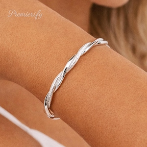 999 Silver Möbius Twist Armring, Minimalistiskt Armband med Gångjärn, Moderna Stapelbara Smycken, Vardagsarmband, Fina Smycken Gåva För Kvinnor